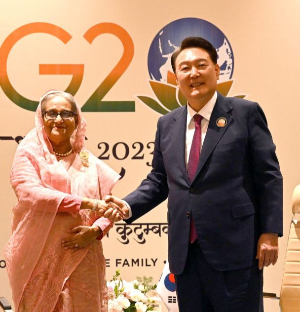 Bangladesh, South Korea hold talks