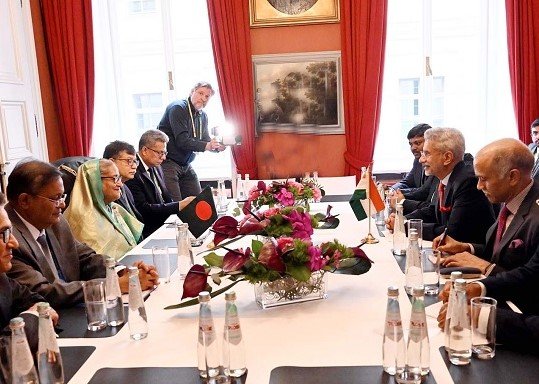 Prime Minister Sheikh Hasina and Indian External Affairs Minister S. Jaishankar