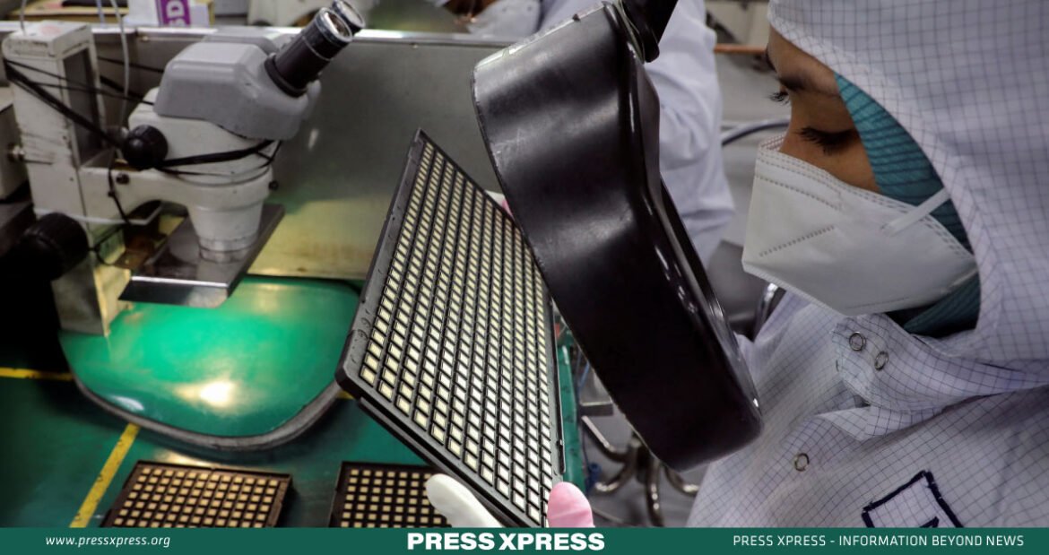 Malaysia Eyes Bangladeshi Talent for Semiconductor Industry!