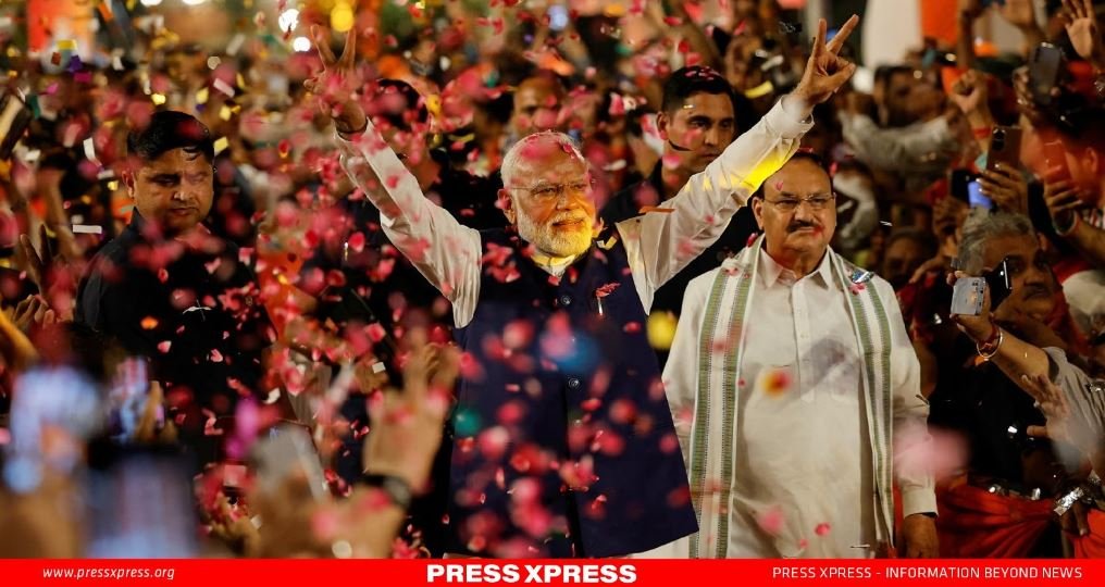 Victorious Modi lost Majority Victorious Modi lost Majority