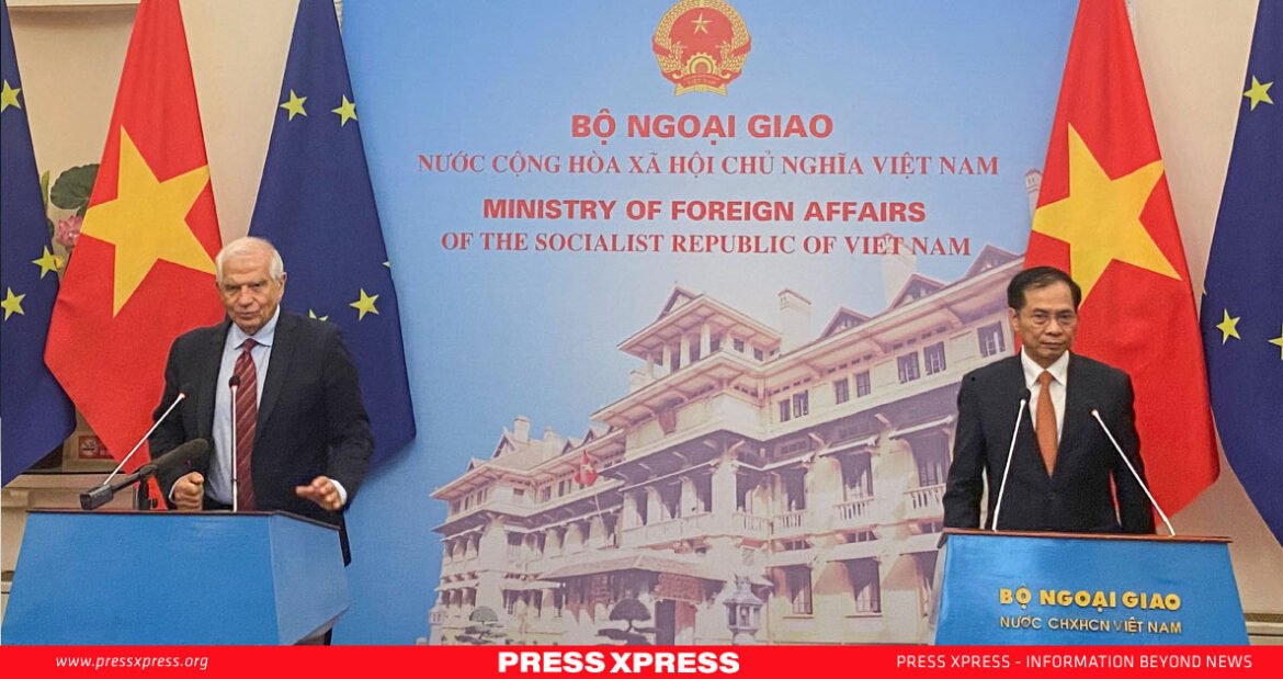 Arms Build-up Looms as Diplomatic Solutions Falter in East Sea