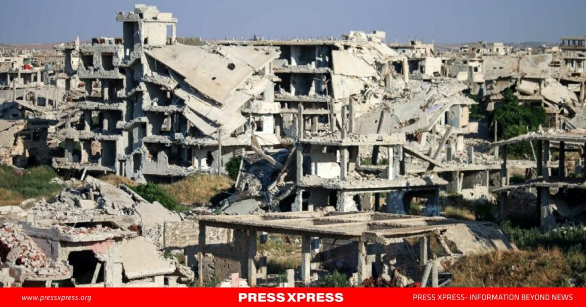 Thousands Flee Homs as Rebels Advance Southward
